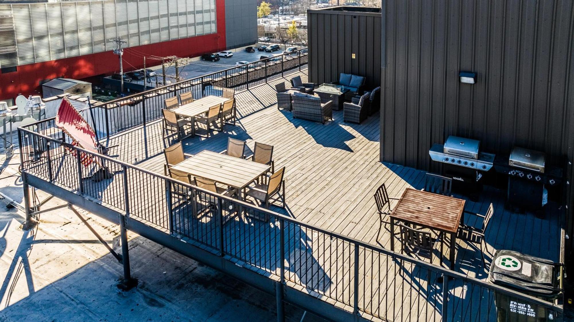 Luxery Stay Chicago - Themed Units! Close To Downtown, Mccormick Place & Wintrust Arena Ngoại thất bức ảnh