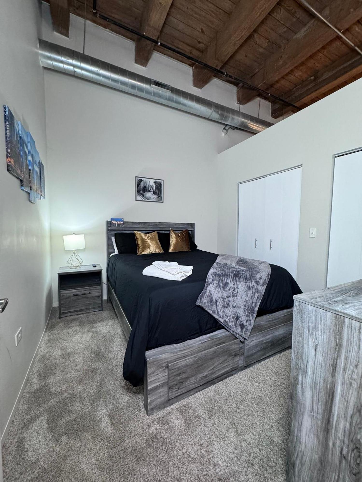 Luxery Stay Chicago - Themed Units! Close To Downtown, Mccormick Place & Wintrust Arena Ngoại thất bức ảnh