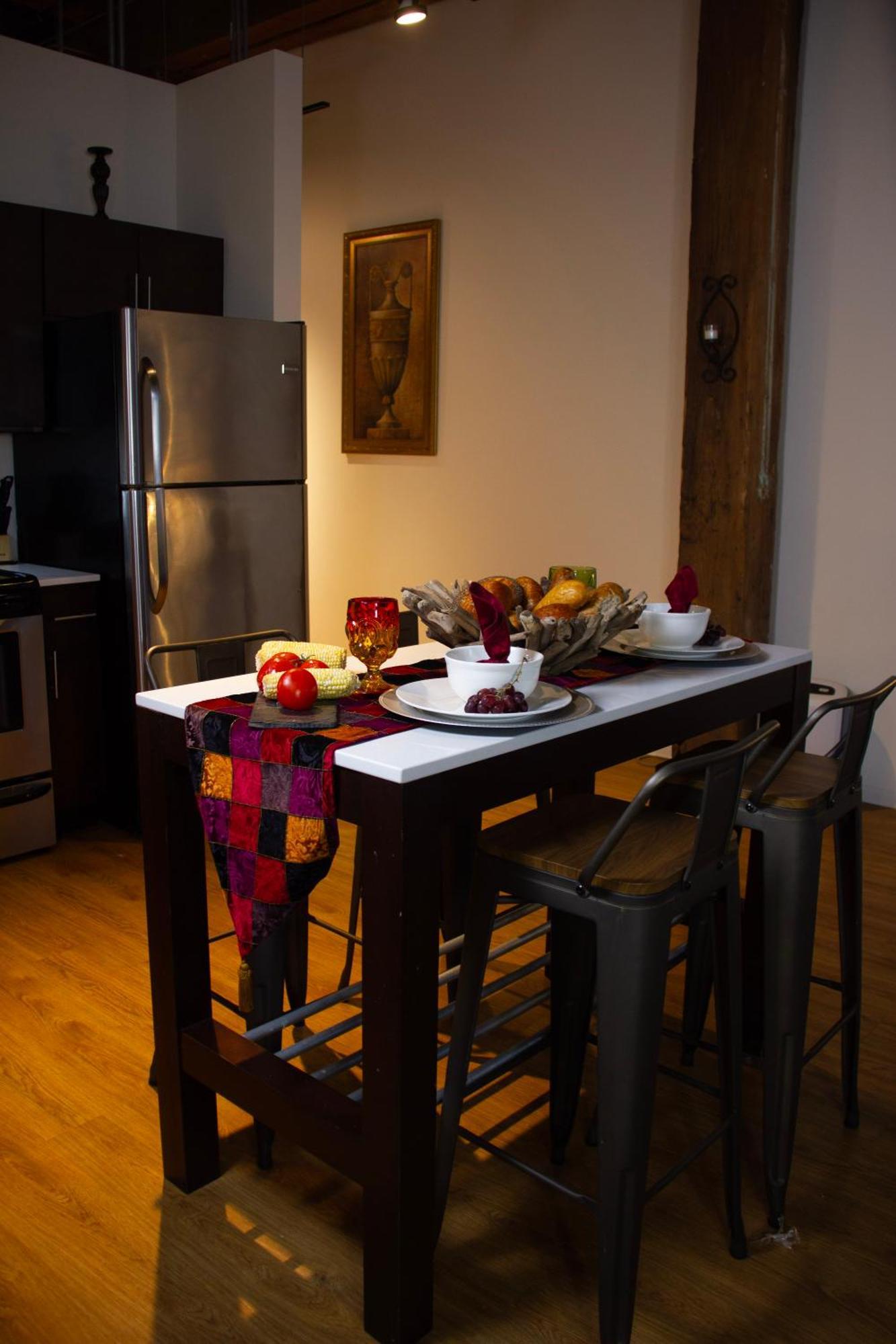 Luxery Stay Chicago - Themed Units! Close To Downtown, Mccormick Place & Wintrust Arena Ngoại thất bức ảnh