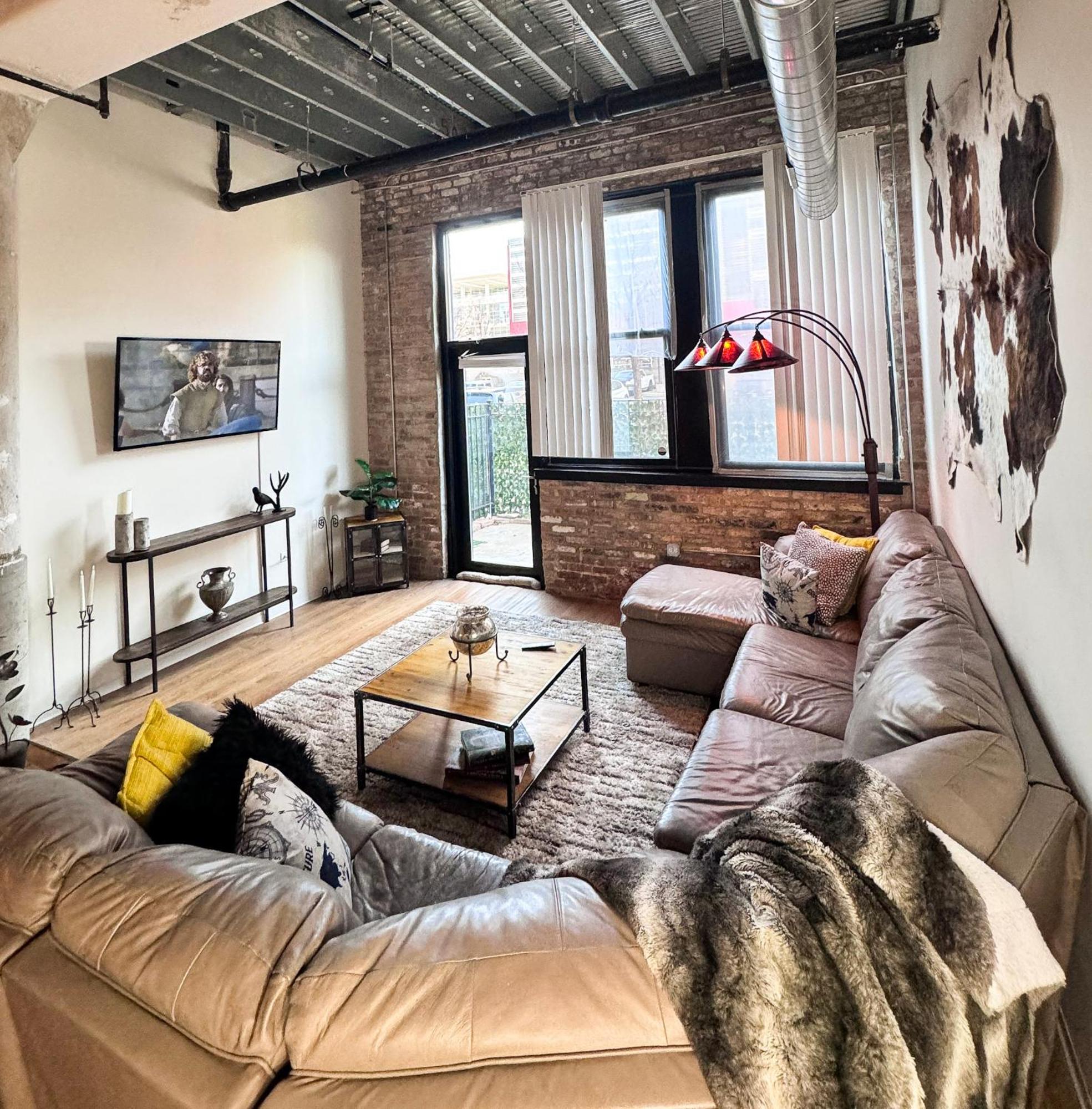 Luxery Stay Chicago - Themed Units! Close To Downtown, Mccormick Place & Wintrust Arena Ngoại thất bức ảnh