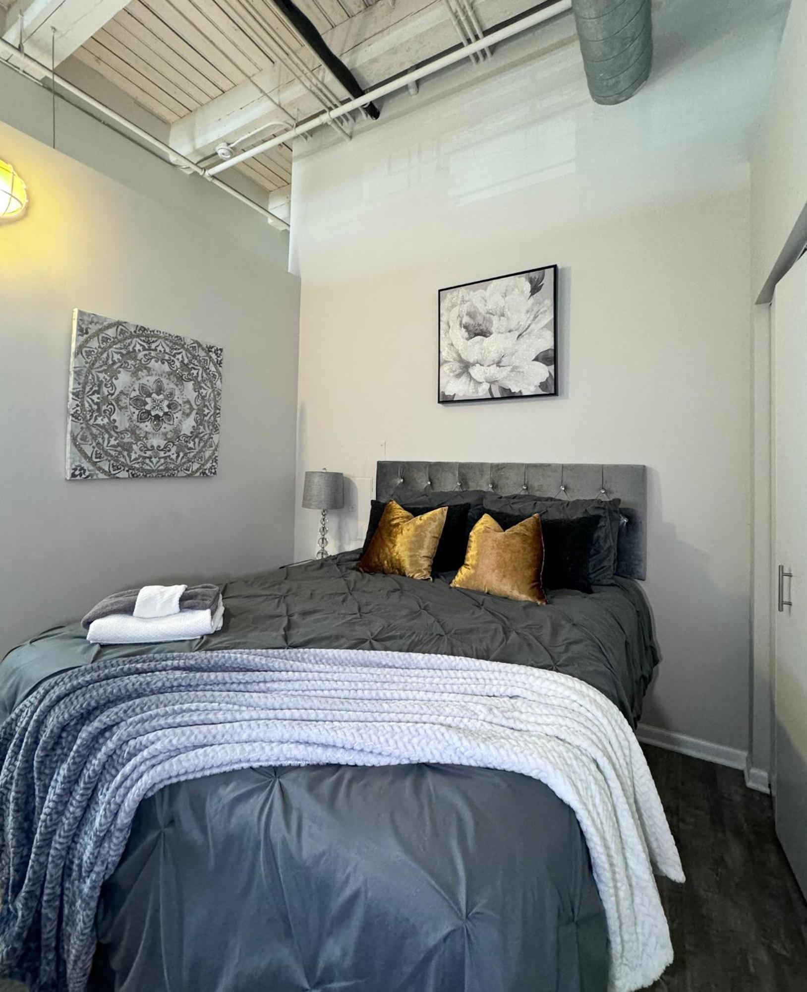 Luxery Stay Chicago - Themed Units! Close To Downtown, Mccormick Place & Wintrust Arena Ngoại thất bức ảnh